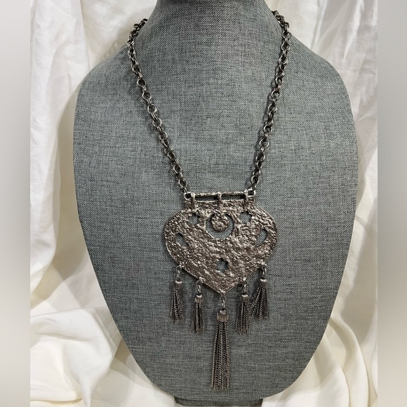 Silver Plated BoHo Necklace A Statement Piece Sure to Bring Great Compliments. - Picture 2 of 8